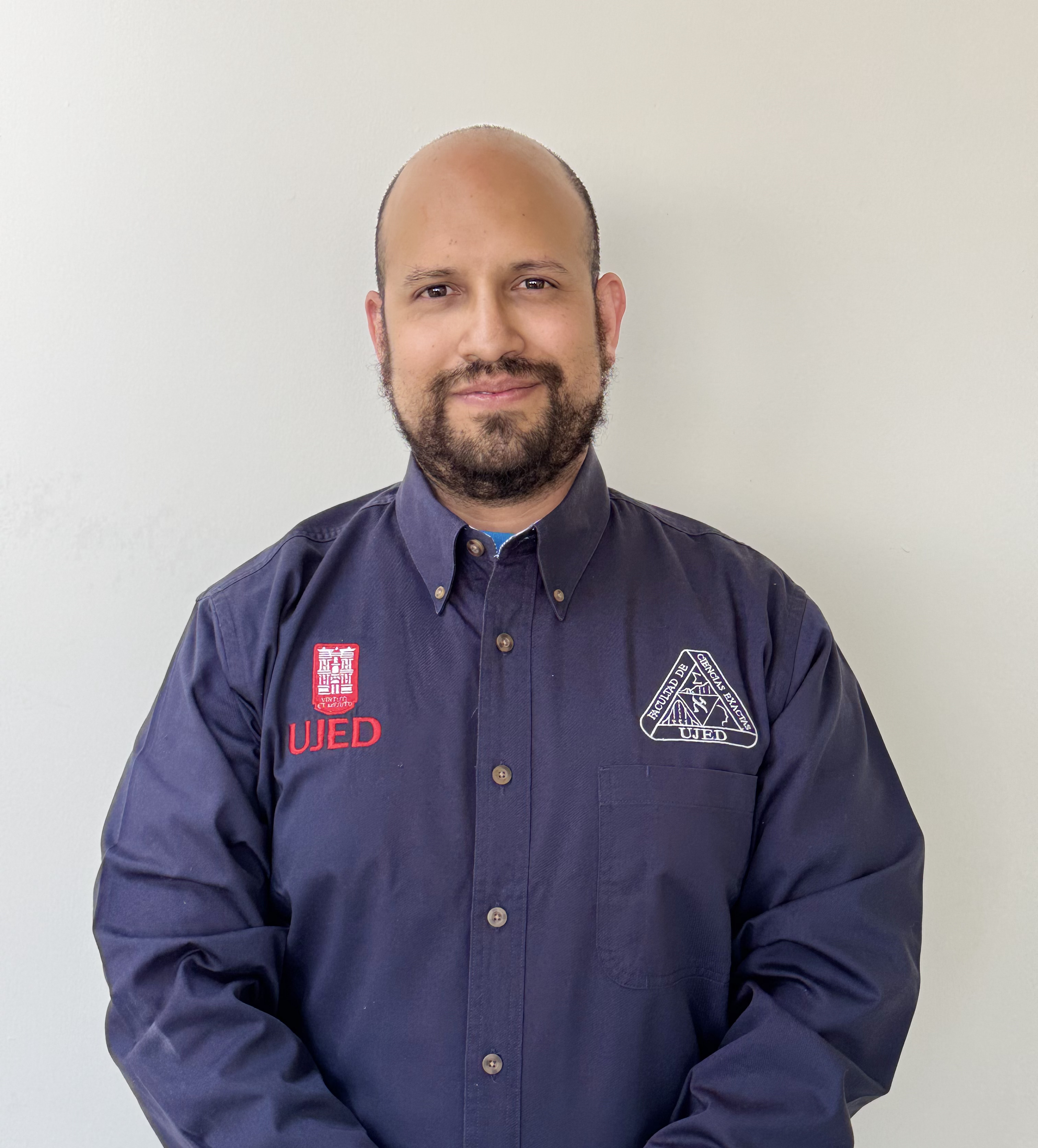 Dr. Ricardo Isaac Bello Aguirre